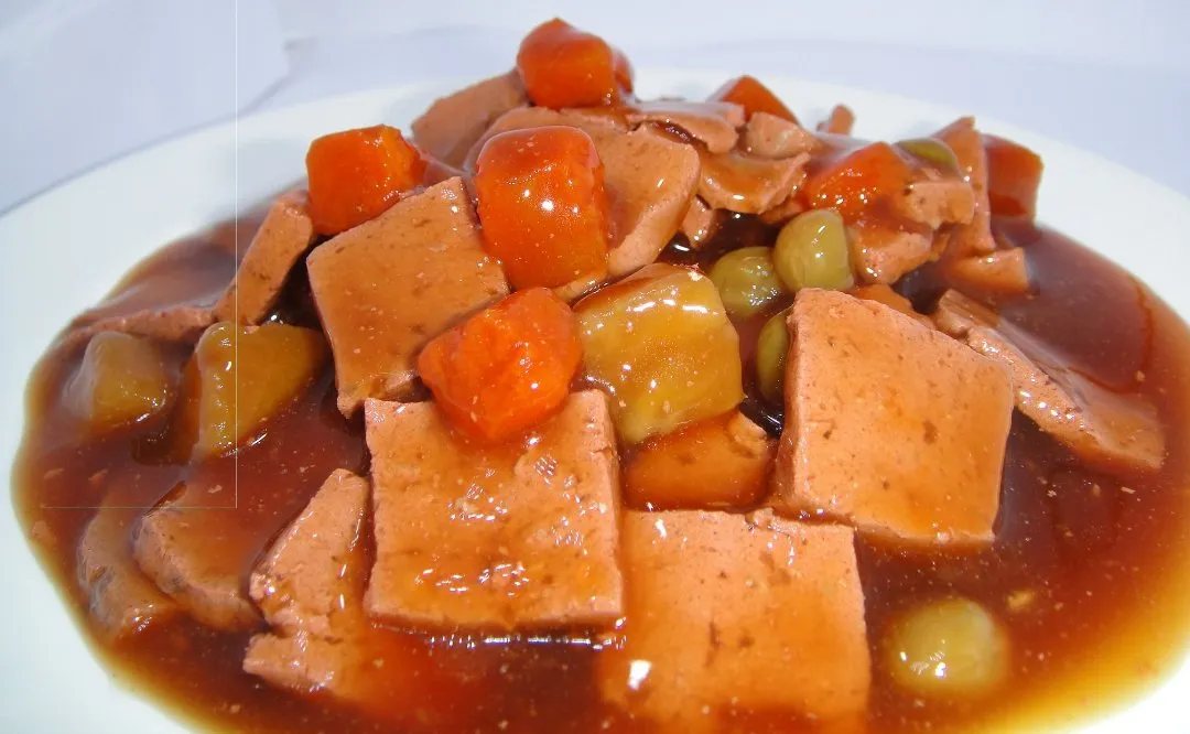 Replenish Beef, Chicken & Vegetables in Gravy Can Dog Food (12 Pack)