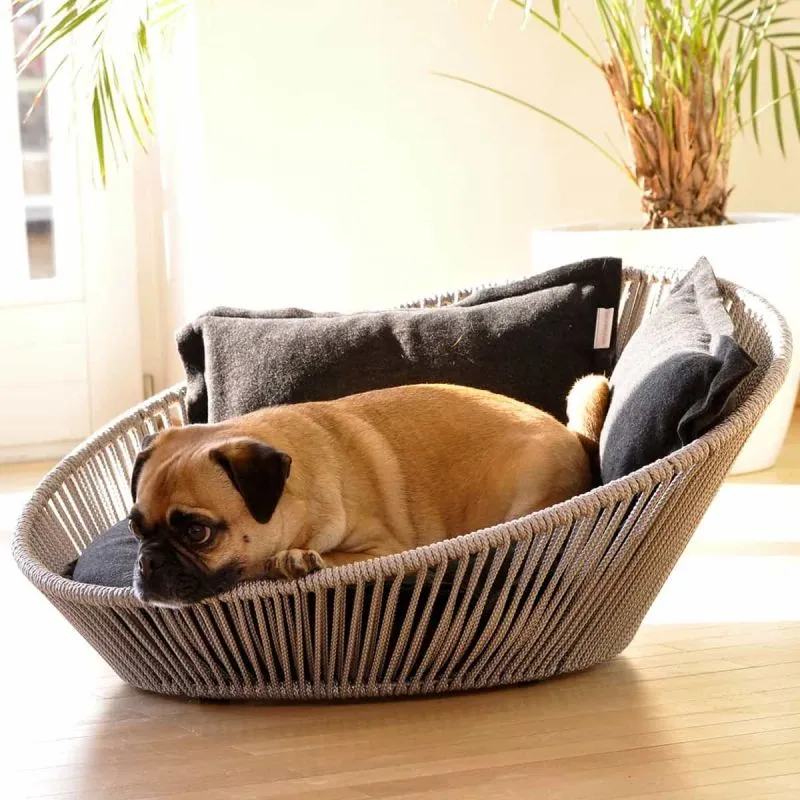 Siro Twist Pet Bed